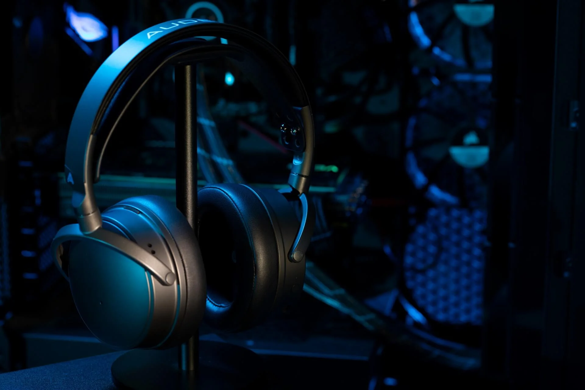 Maxwell Wireless Gaming Headset - Image 3